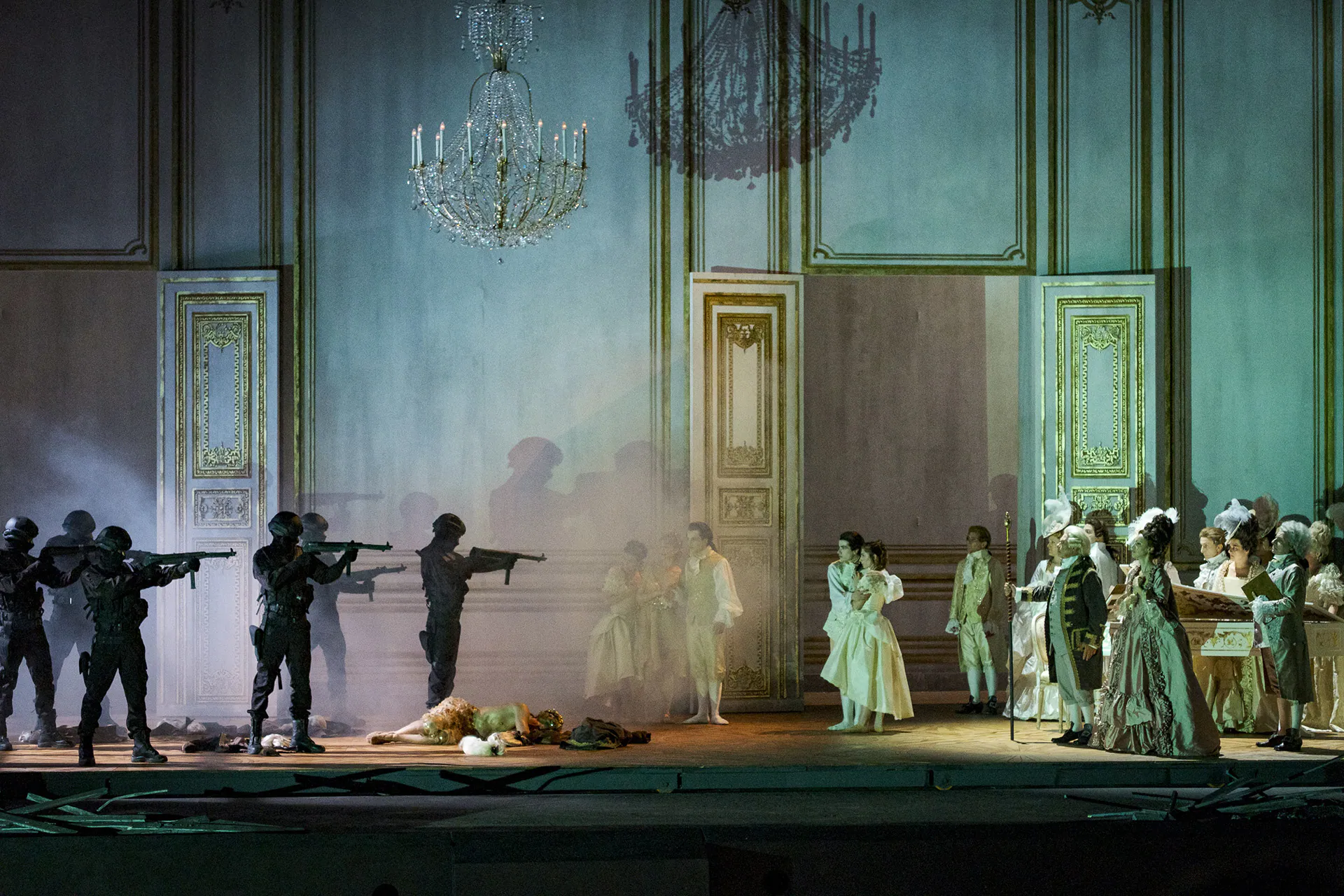 Andrea Chénier al Teatro Regio di Torino, in scena, fotografia 3