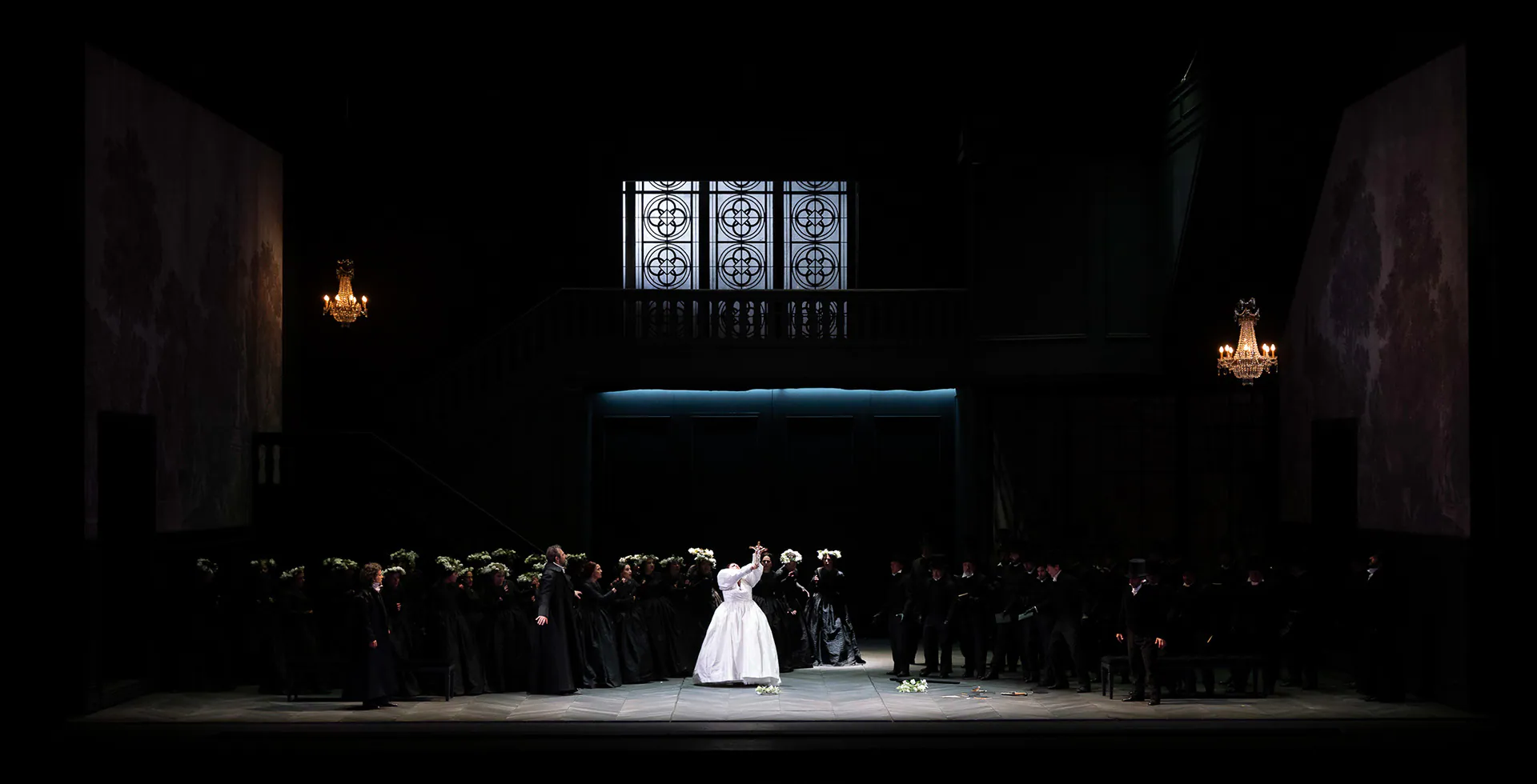 I puritani al Teatro Regio di Torino, in scena, fotografia 14