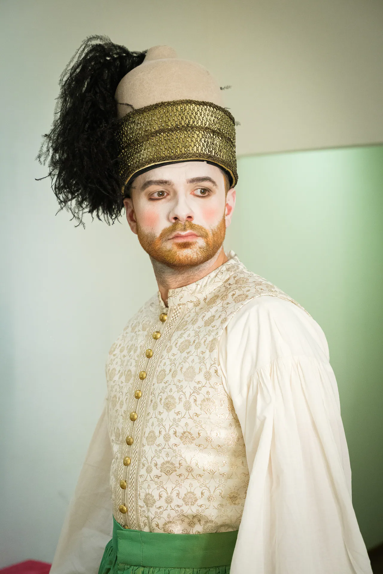 Il ratto dal serraglio al Teatro Regio di Torino, ritratto di un interprete nel backstage, fotografia 15