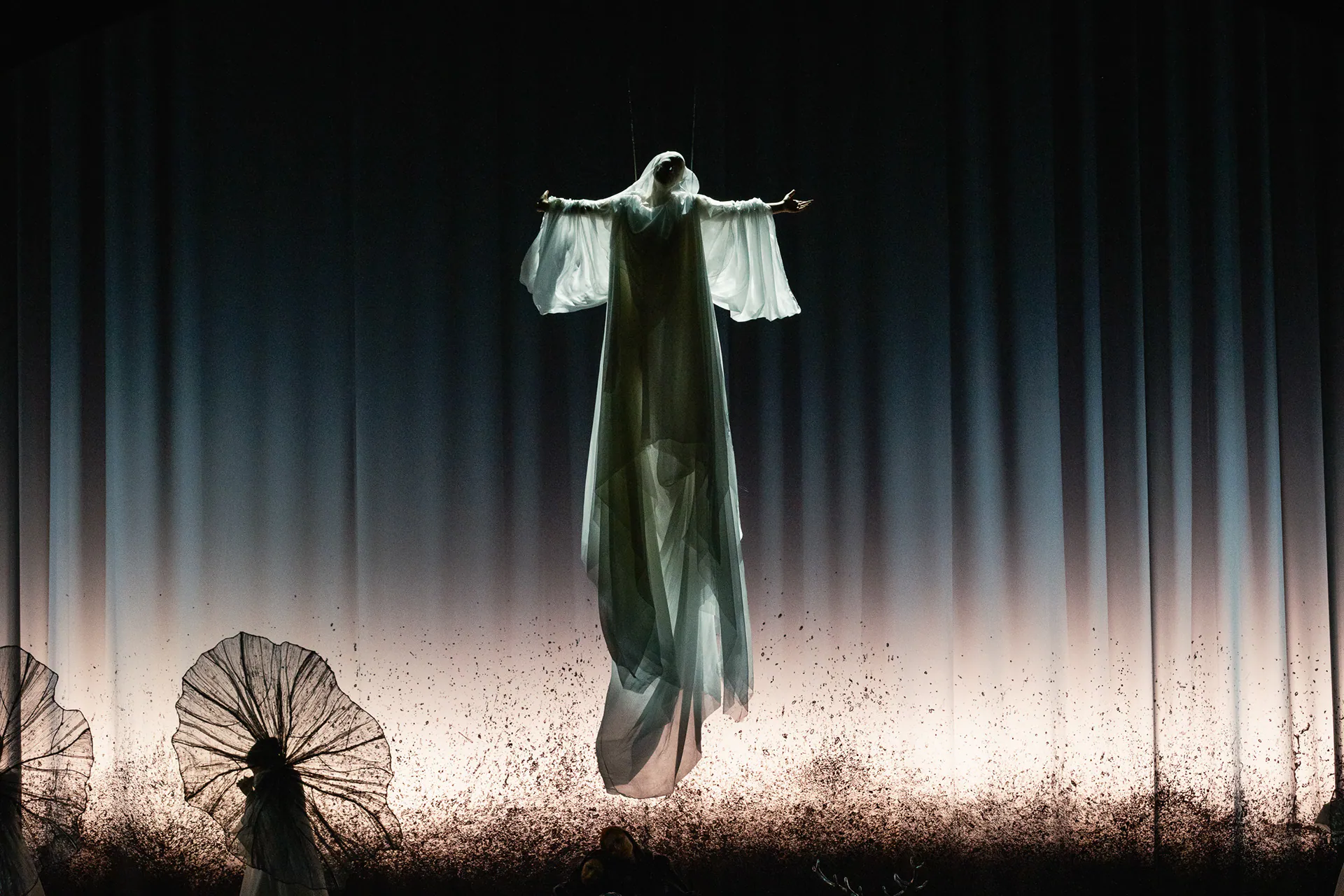 Macbeth, Teatro Regio di Torino: photograph 27 of 45