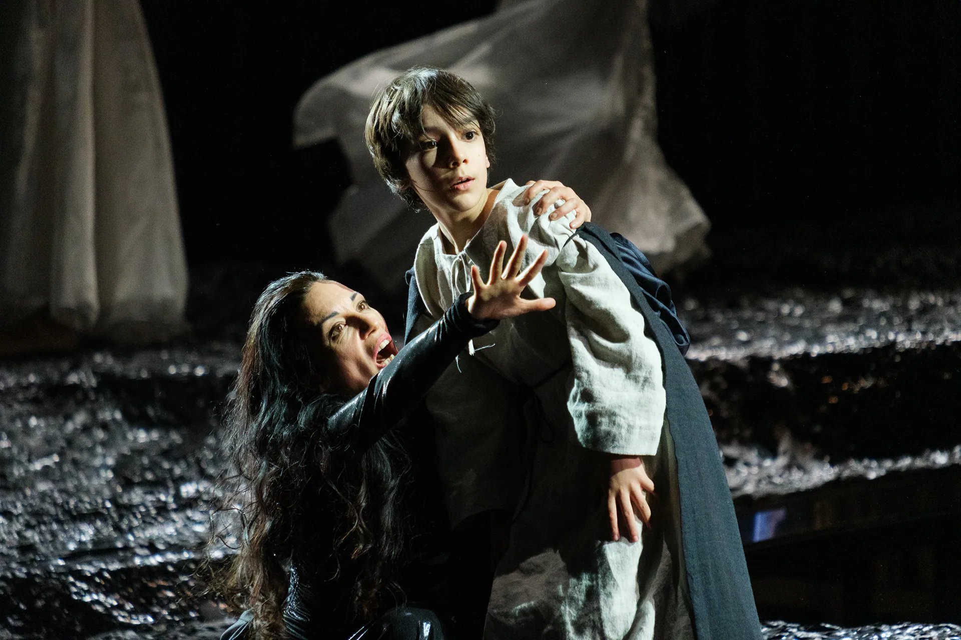 Macbeth, Teatro Regio di Torino: photograph 29 of 45