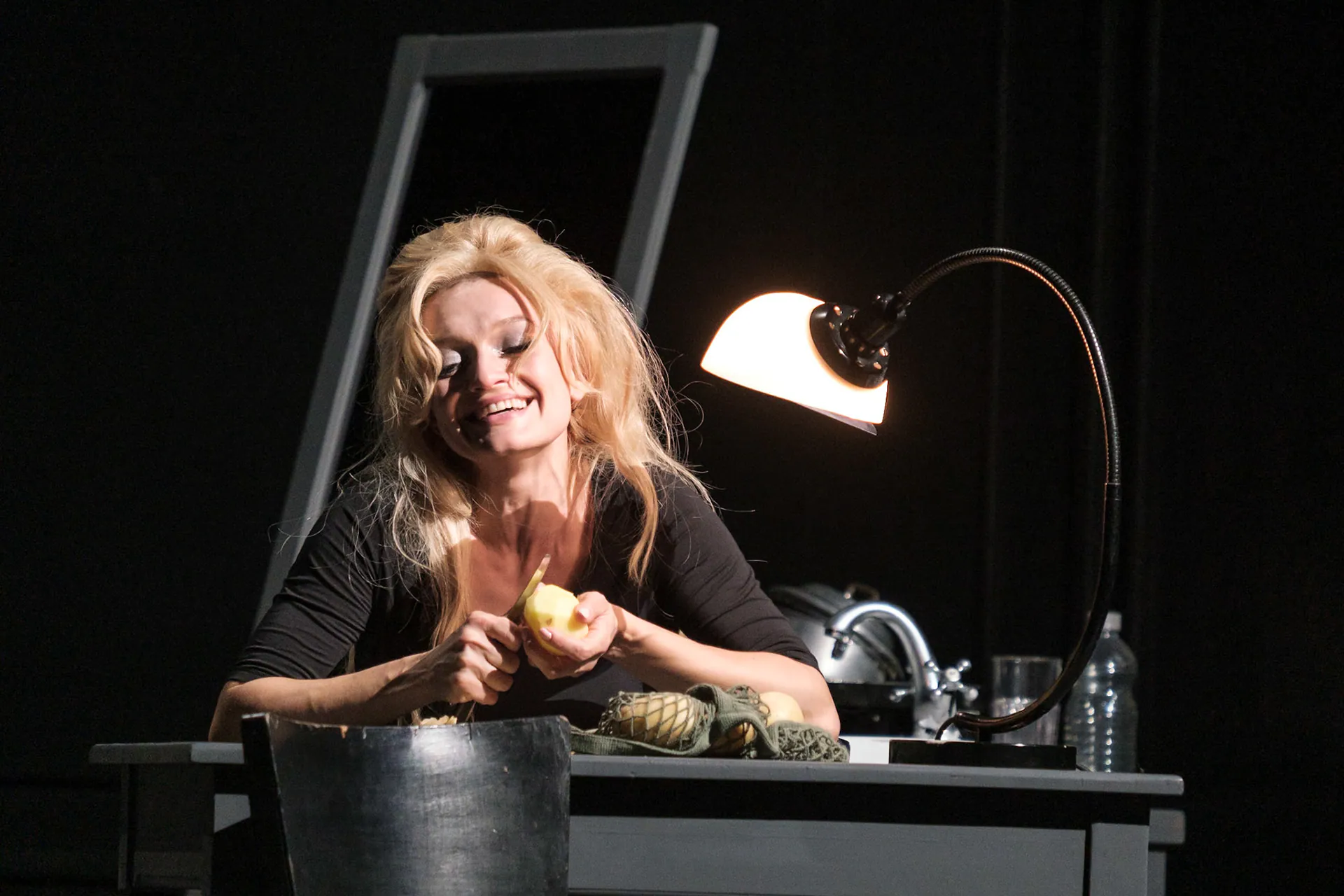 Manon Manon Manon al Teatro Regio di Torino, in scena, fotografia 11