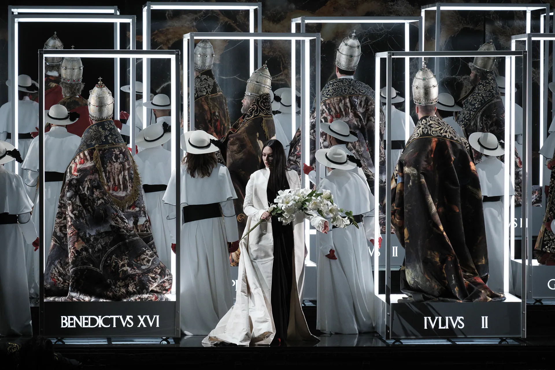 Tosca, Teatro Regio di Torino: photograph 11 of 19