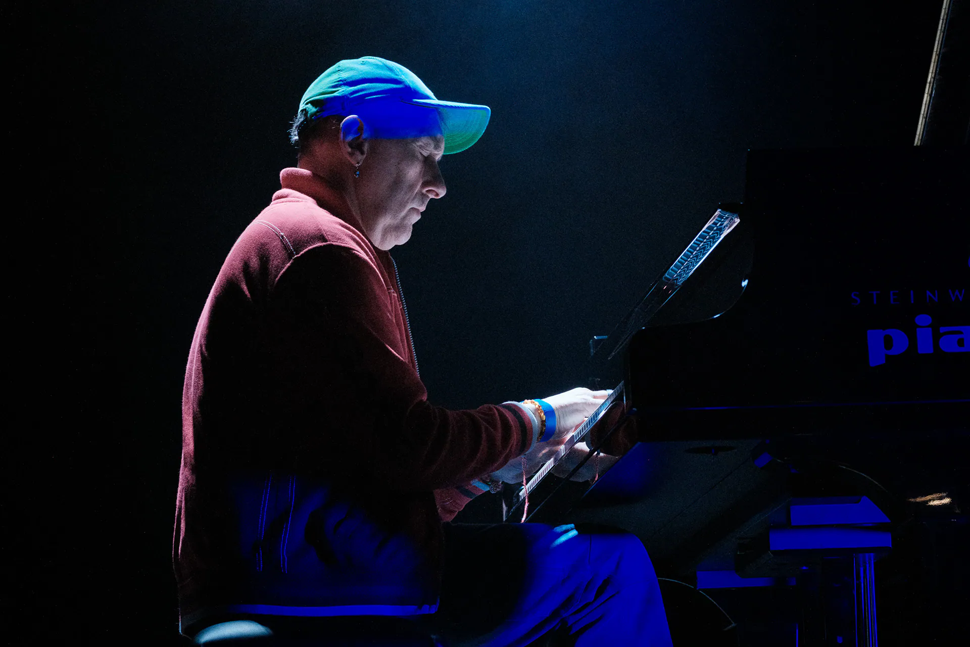 Yann Tiersen live at OGR Torino, OGR Torino: photograph 5 of 8